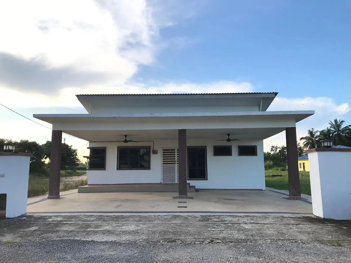 Holiday home D' Totok Housestay Sepang